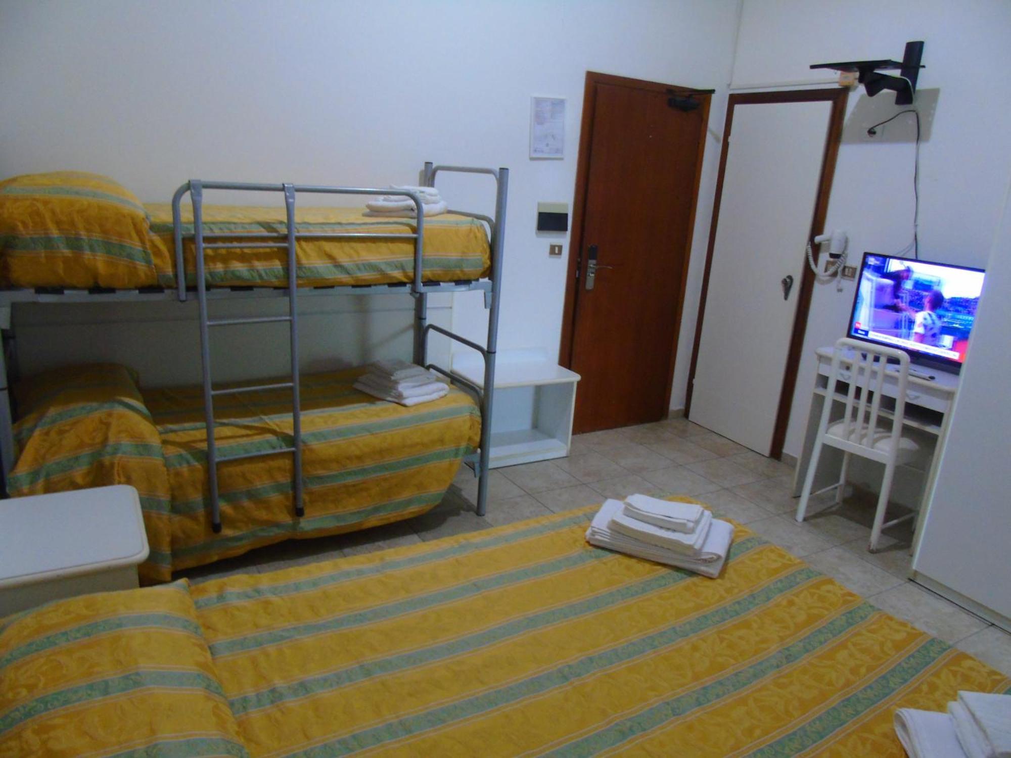 Hotel Zeus Lido Di Classe Room Only المظهر الخارجي الصورة