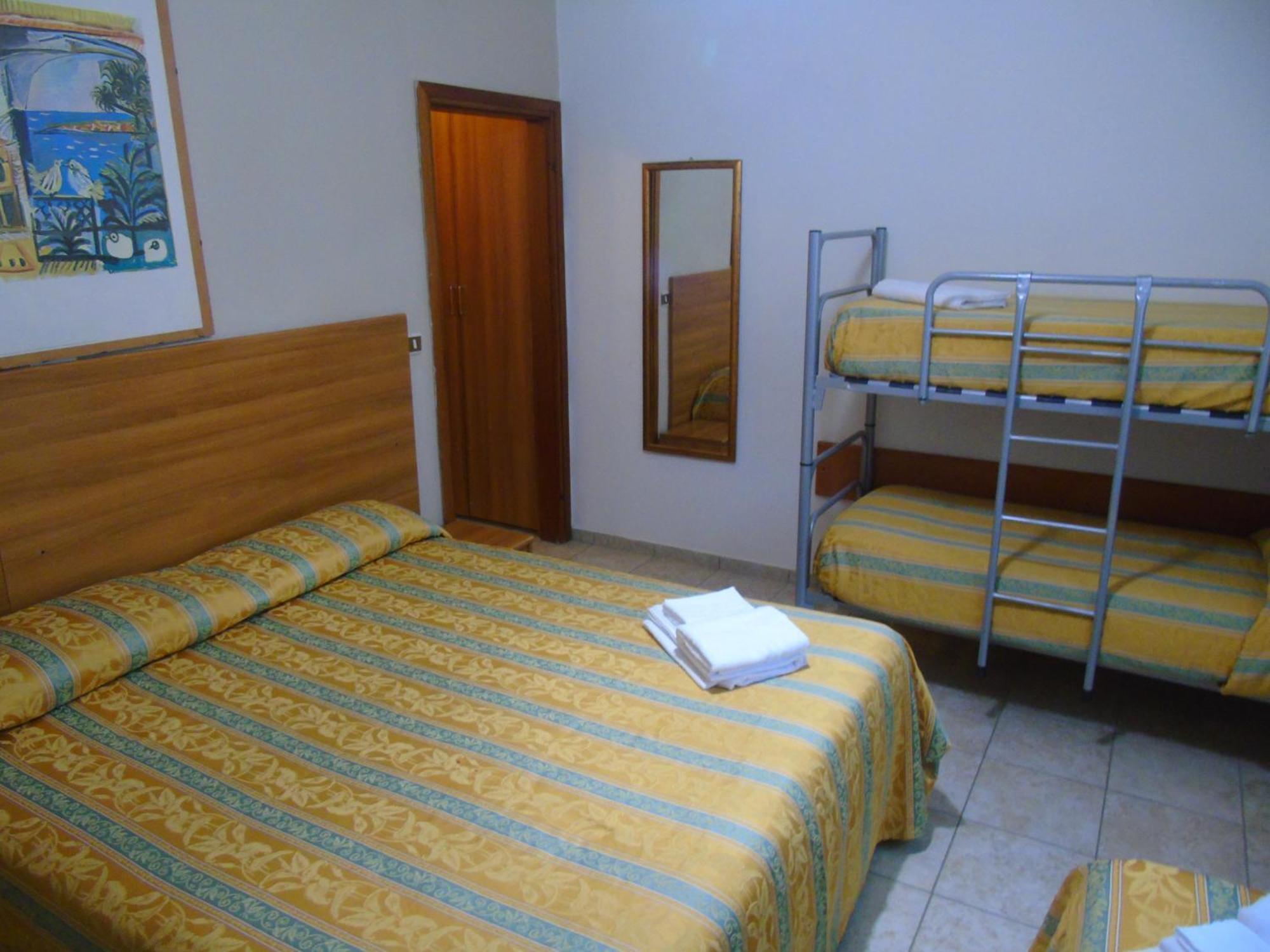 Hotel Zeus Lido Di Classe Room Only المظهر الخارجي الصورة