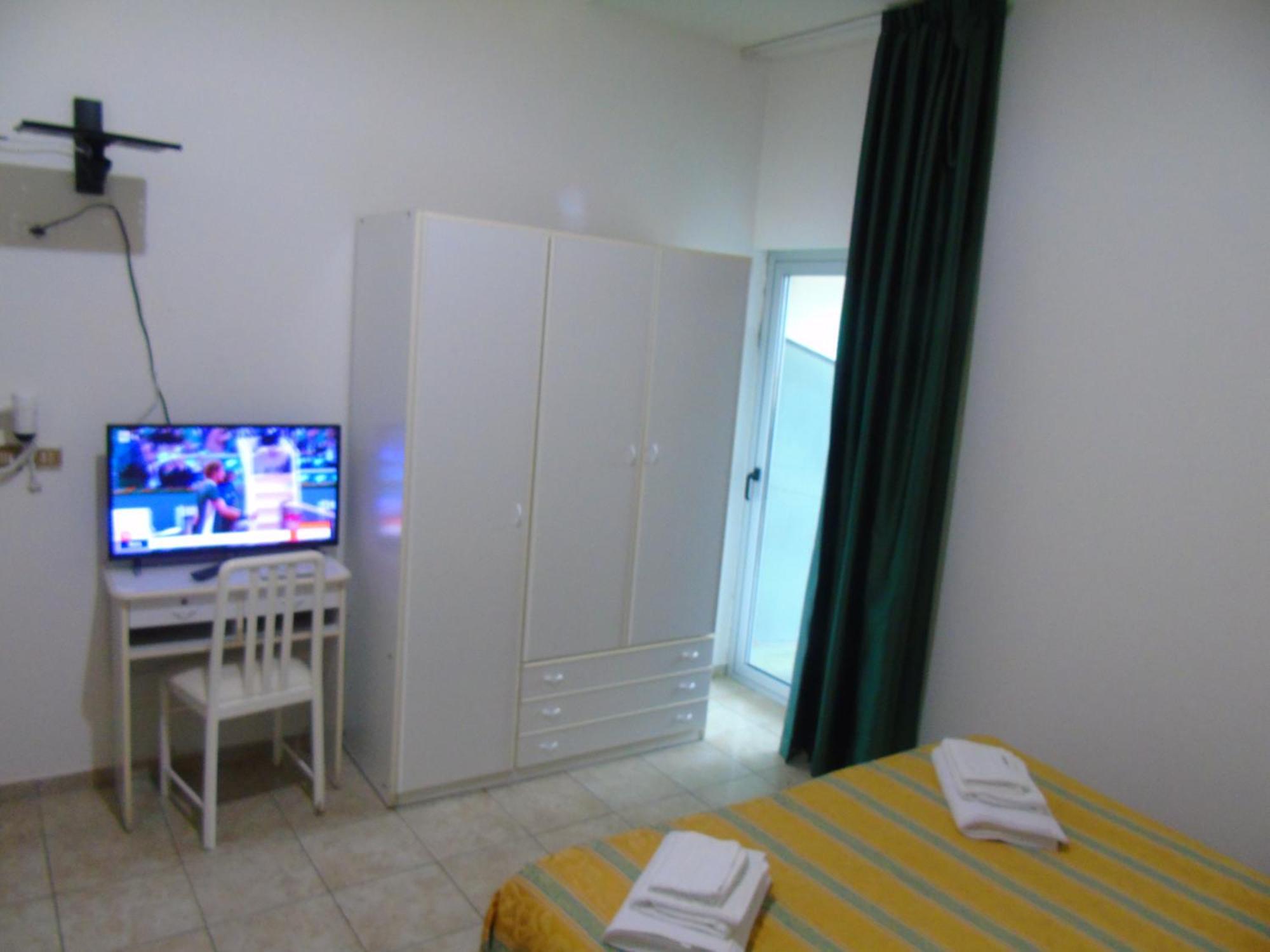 Hotel Zeus Lido Di Classe Room Only المظهر الخارجي الصورة