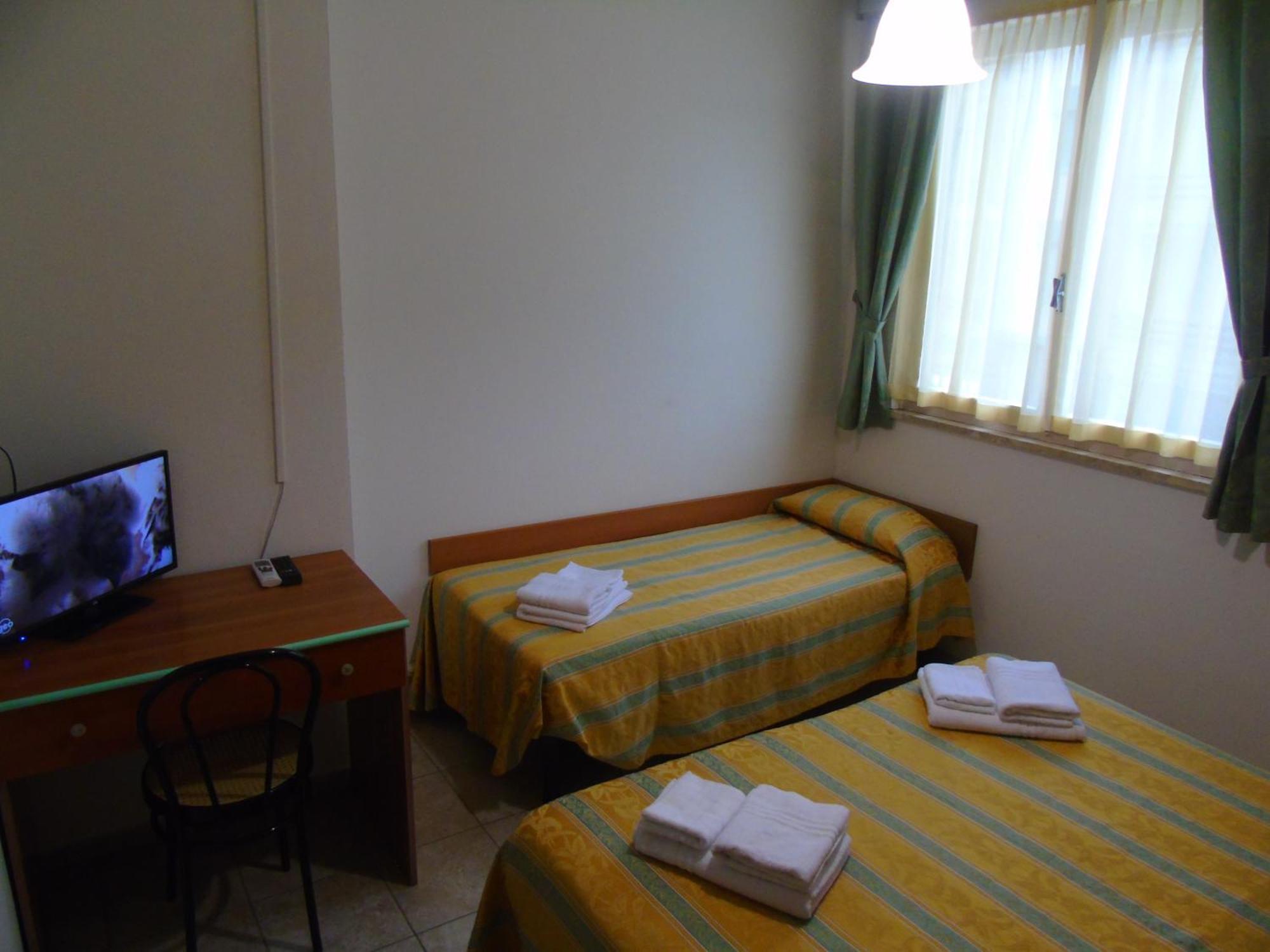 Hotel Zeus Lido Di Classe Room Only المظهر الخارجي الصورة
