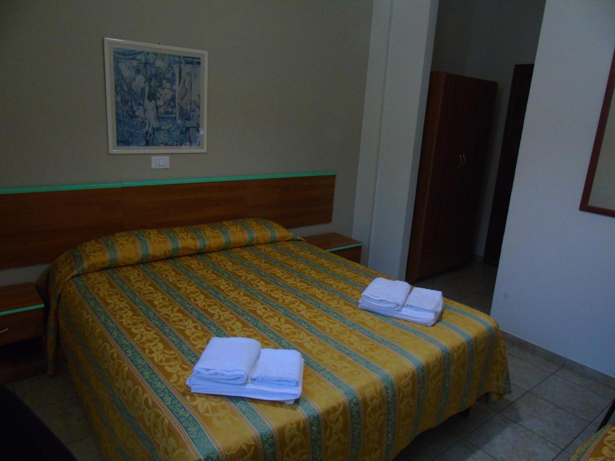 Hotel Zeus Lido Di Classe Room Only المظهر الخارجي الصورة